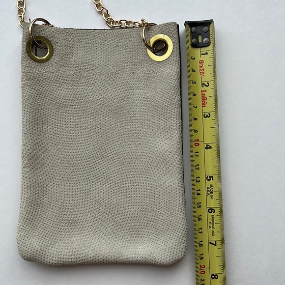 NEW Leather cell phone crossbody/pouch - Picture 8 of 11